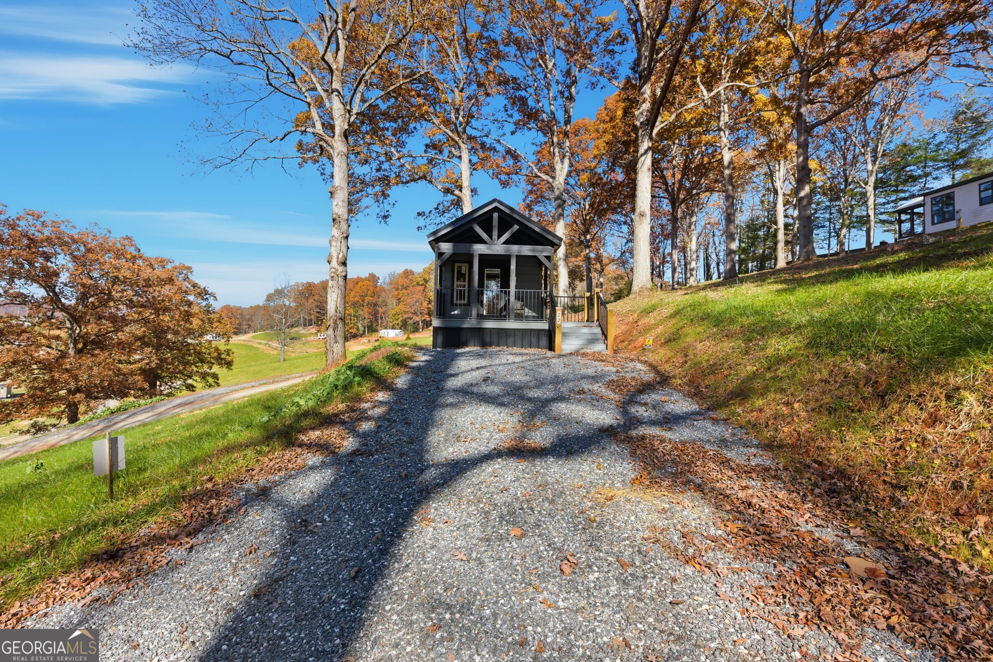 1 bedroom, 1 bathroom, 397 sq ft manufactured home,single family residence for sale at 527 Saunders Road LOT 25, Franklin, NC 28734 — photo 3