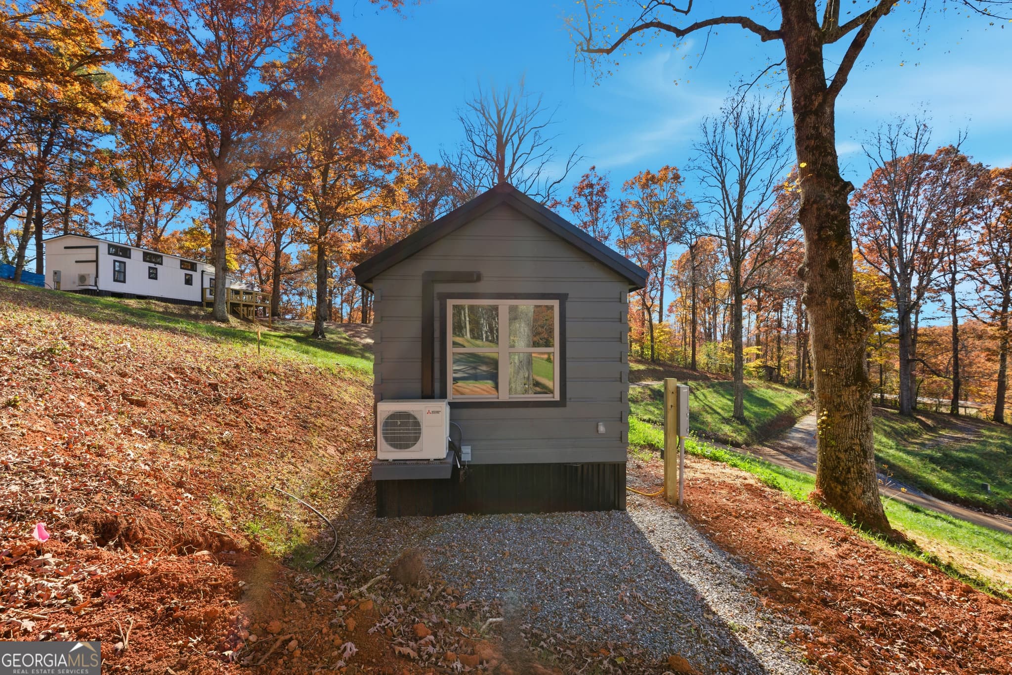 1 bedroom, 1 bathroom, 397 sq ft manufactured home,single family residence for sale at 527 Saunders Road LOT 25, Franklin, NC 28734 — photo 5