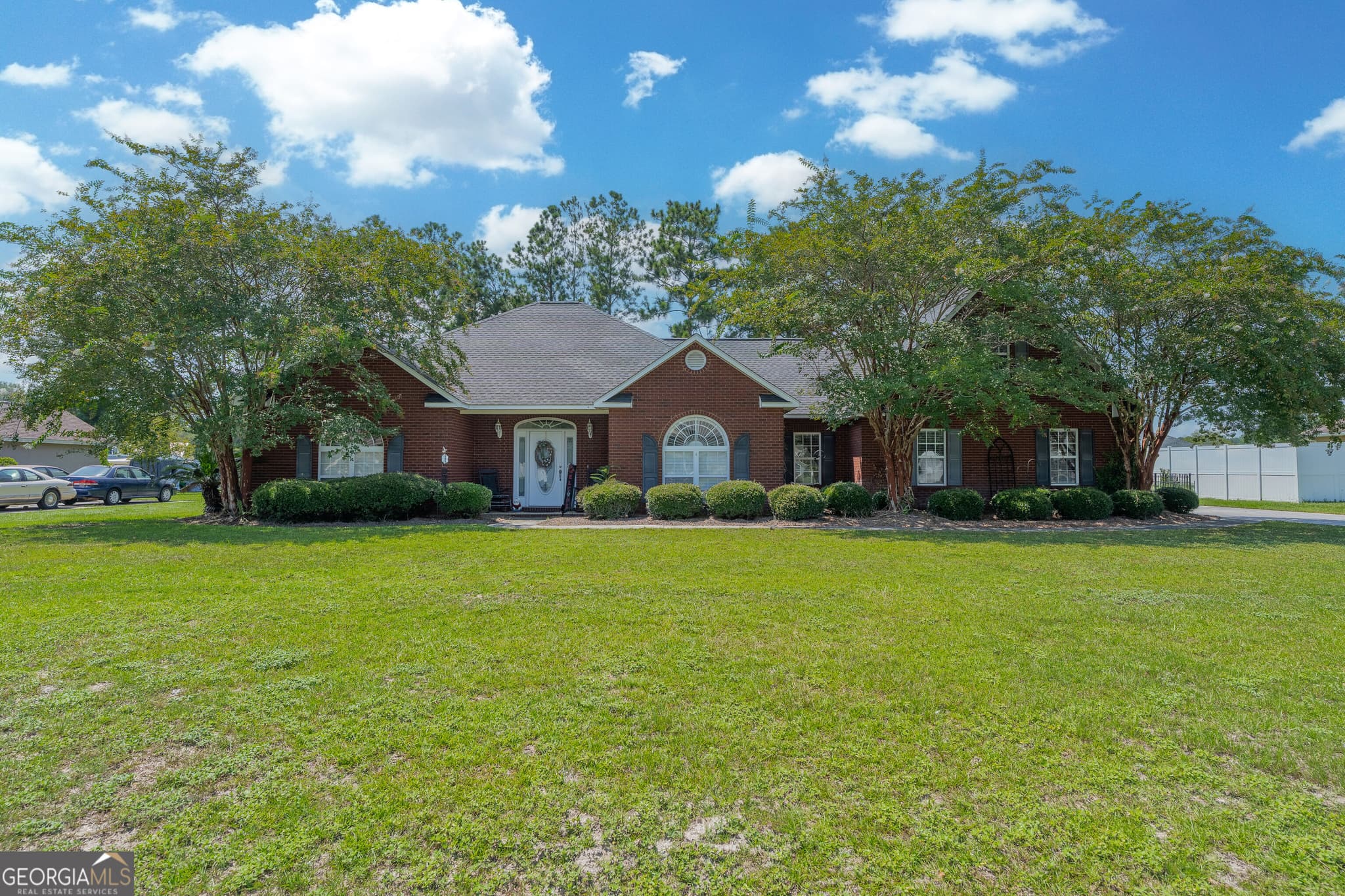 4 bedroom, 2.5 bathroom, 2,418 sq ft single family residence for sale at 851 Carriage Lane, Waycross, GA 31503