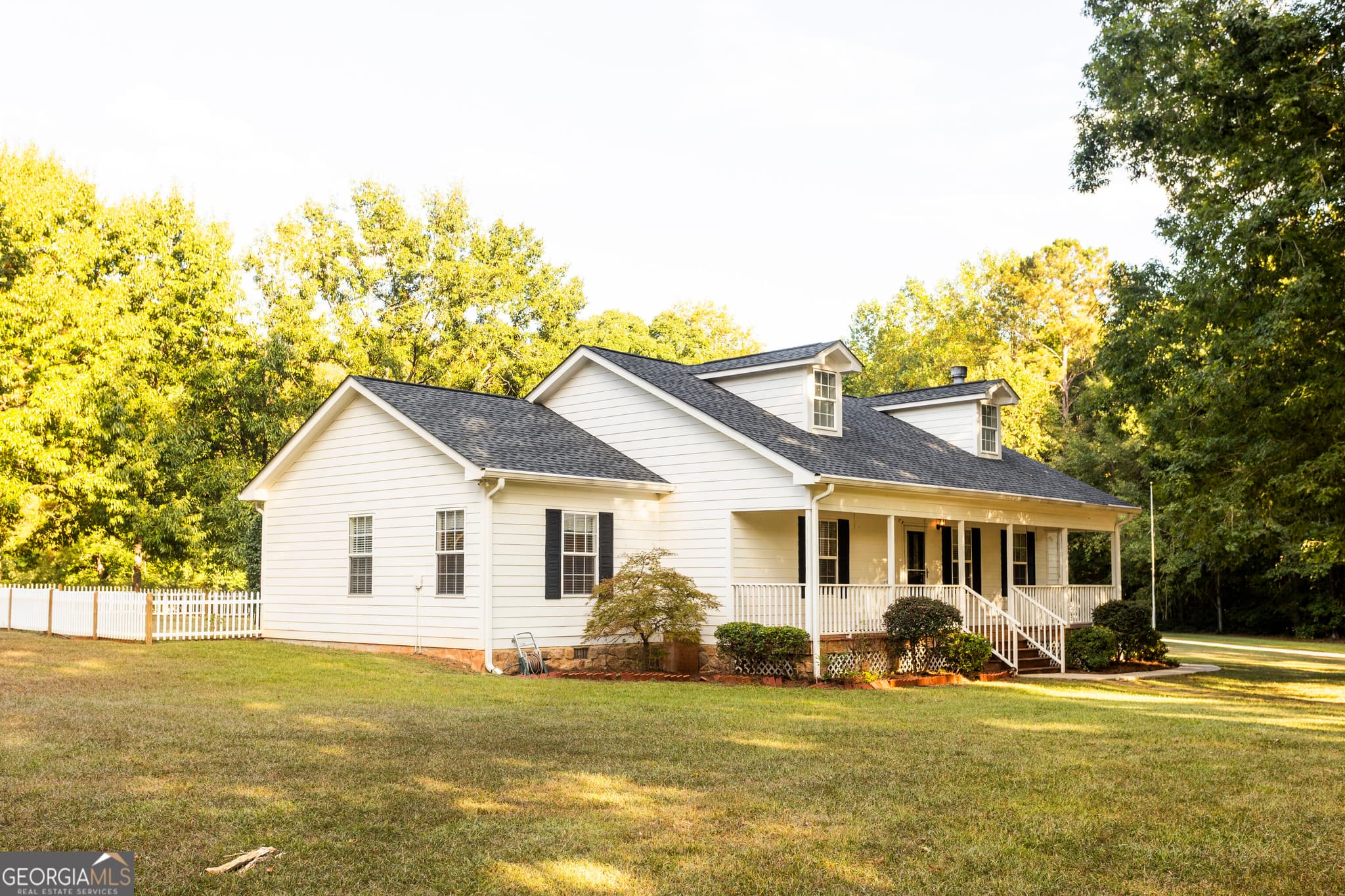 4 bedroom, 3 bathroom, 2,480 sq ft single family residence for sale at 1650 Pierce Dairy Road, Madison, GA 30650 — photo 5