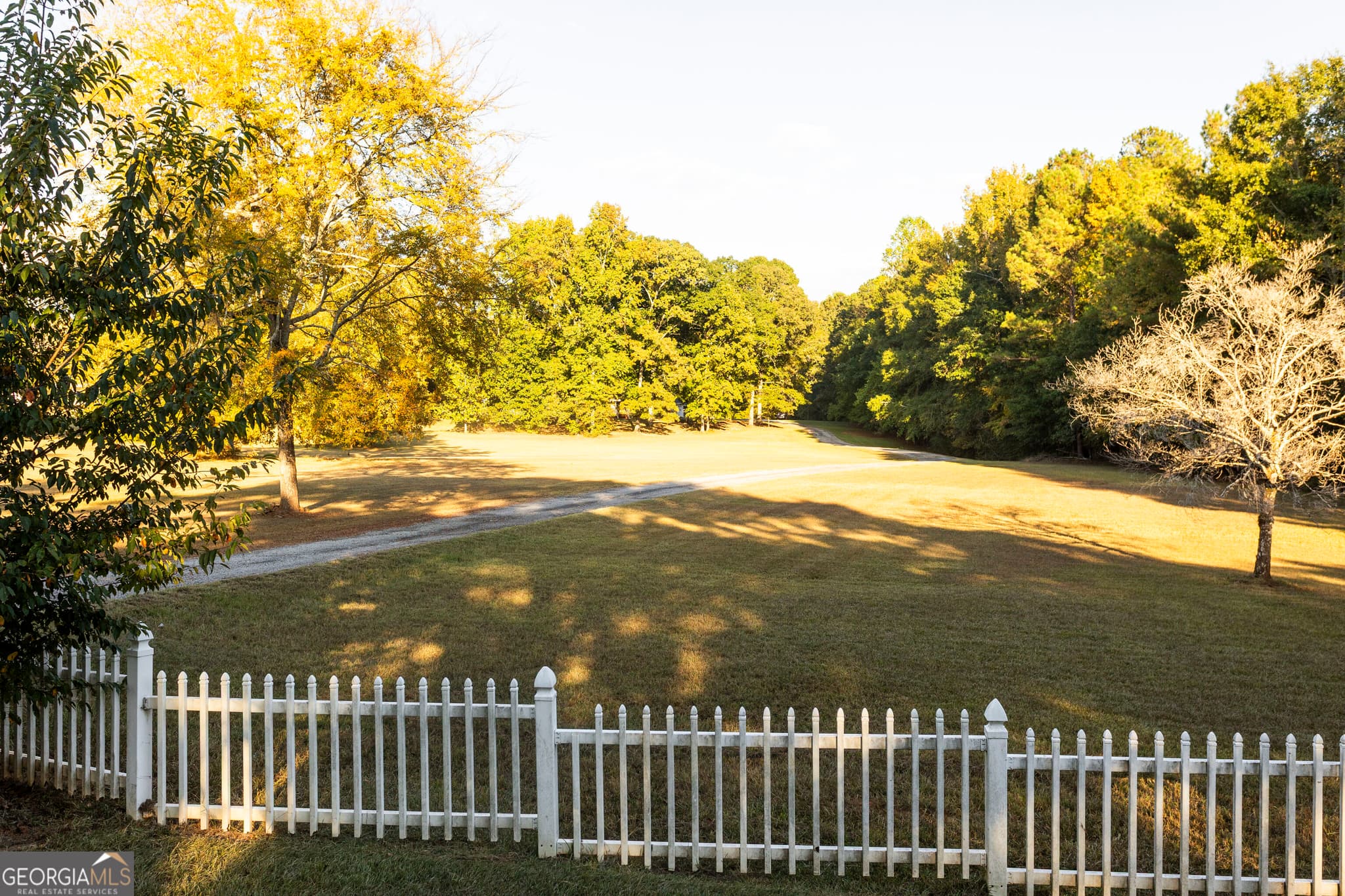 4 bedroom, 3 bathroom, 2,480 sq ft single family residence for sale at 1650 Pierce Dairy Road, Madison, GA 30650 — photo 9