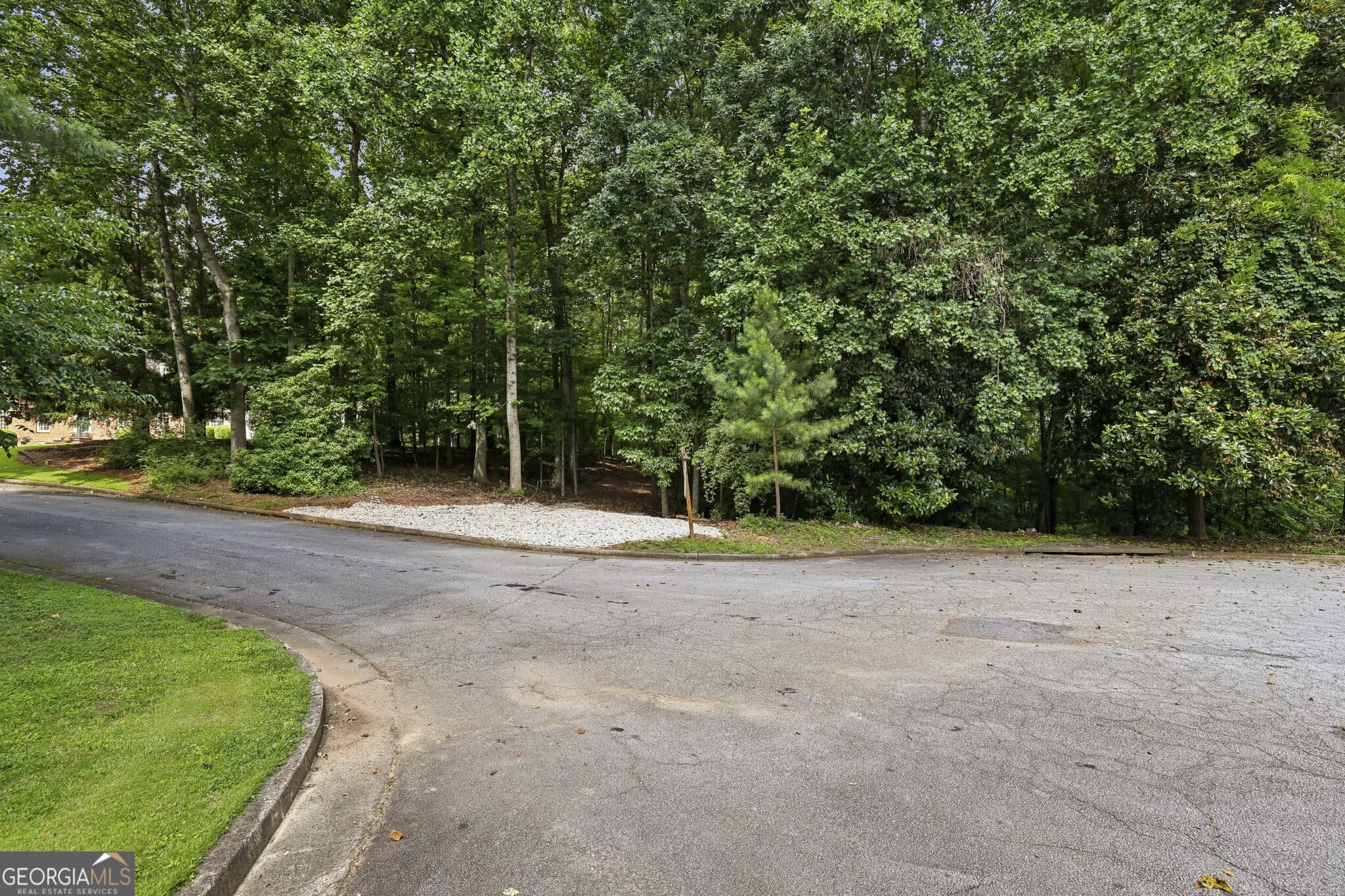 unimproved land for sale at 0 Dunraven Place, Sandy Springs, GA 30328 — photo 3
