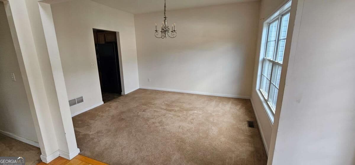 5 bedroom, 3 bathroom, 3,332 sq ft single family residence for sale at 6513 Barkston Trace, Douglasville, GA 30135 — photo 4