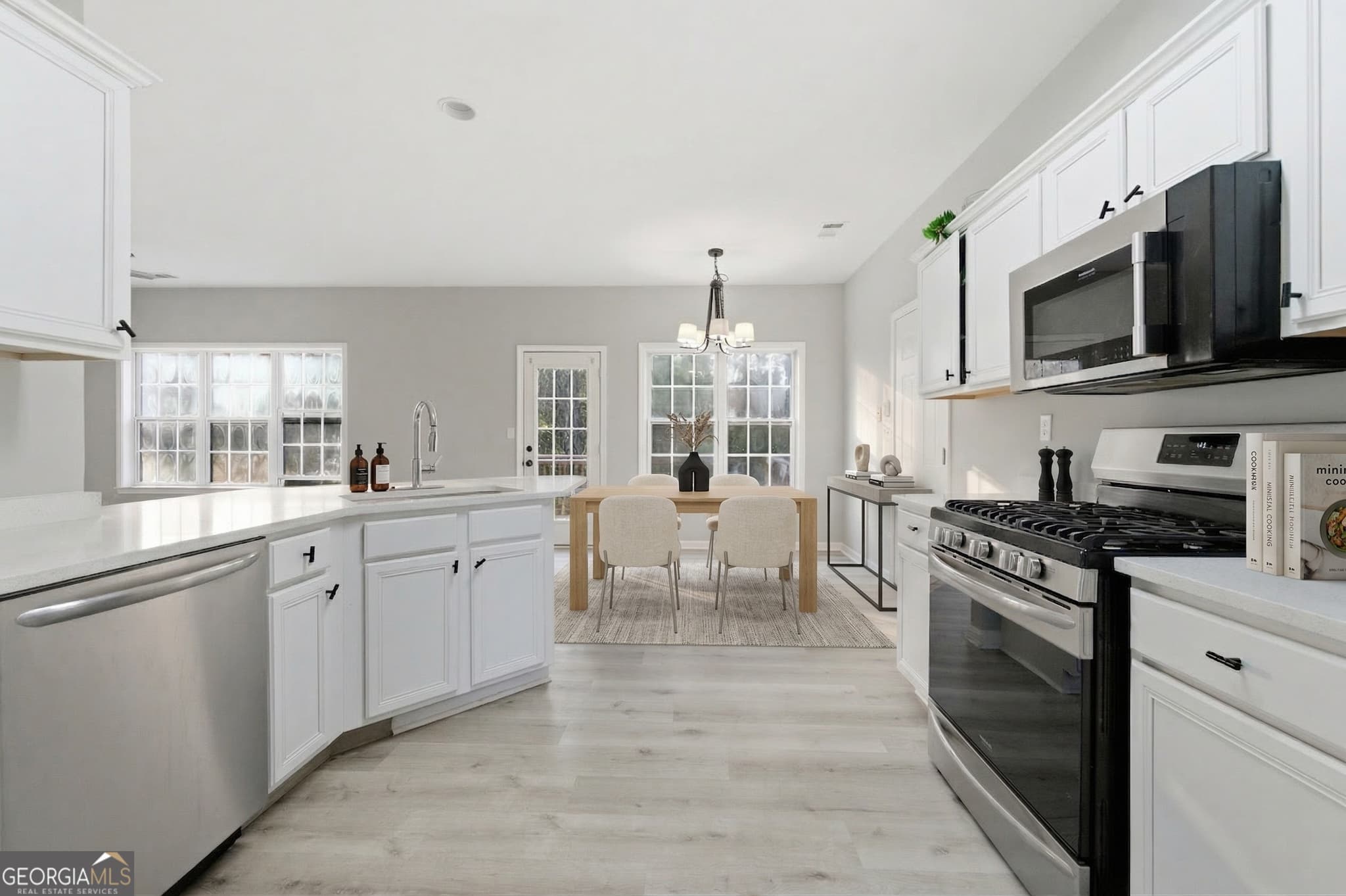 4 bedroom, 3 bathroom, 2,260 sq ft single family residence for sale at 813 Cork Oak Lane, Lawrenceville, GA 30045 — photo 4