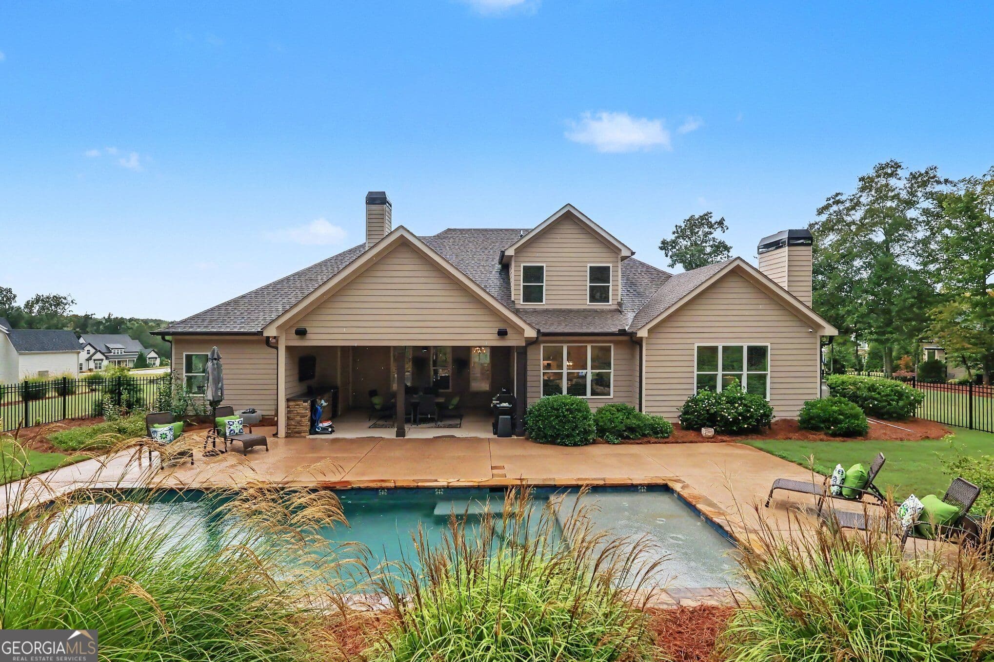 4 bedroom, 4.5 bathroom, 3,759 sq ft single family residence for sale at 29 Water Stone Cove, Newnan, GA 30265 — photo 3