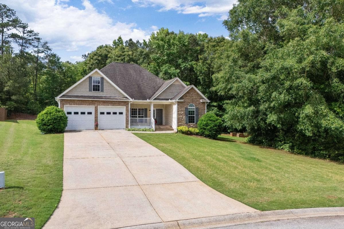 3 bedroom, 2 bathroom, 1,931 sq ft single family residence sold at 119 Hepsie Willis Boulevard, Villa Rica, GA 30180