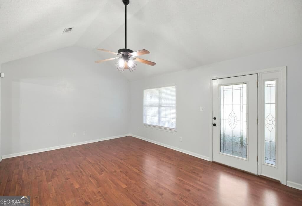 3 bedroom, 2 bathroom, 1,495 sq ft single family residence under contract at 461 Columbus Highway, Hawkinsville, GA 31036 — photo 8