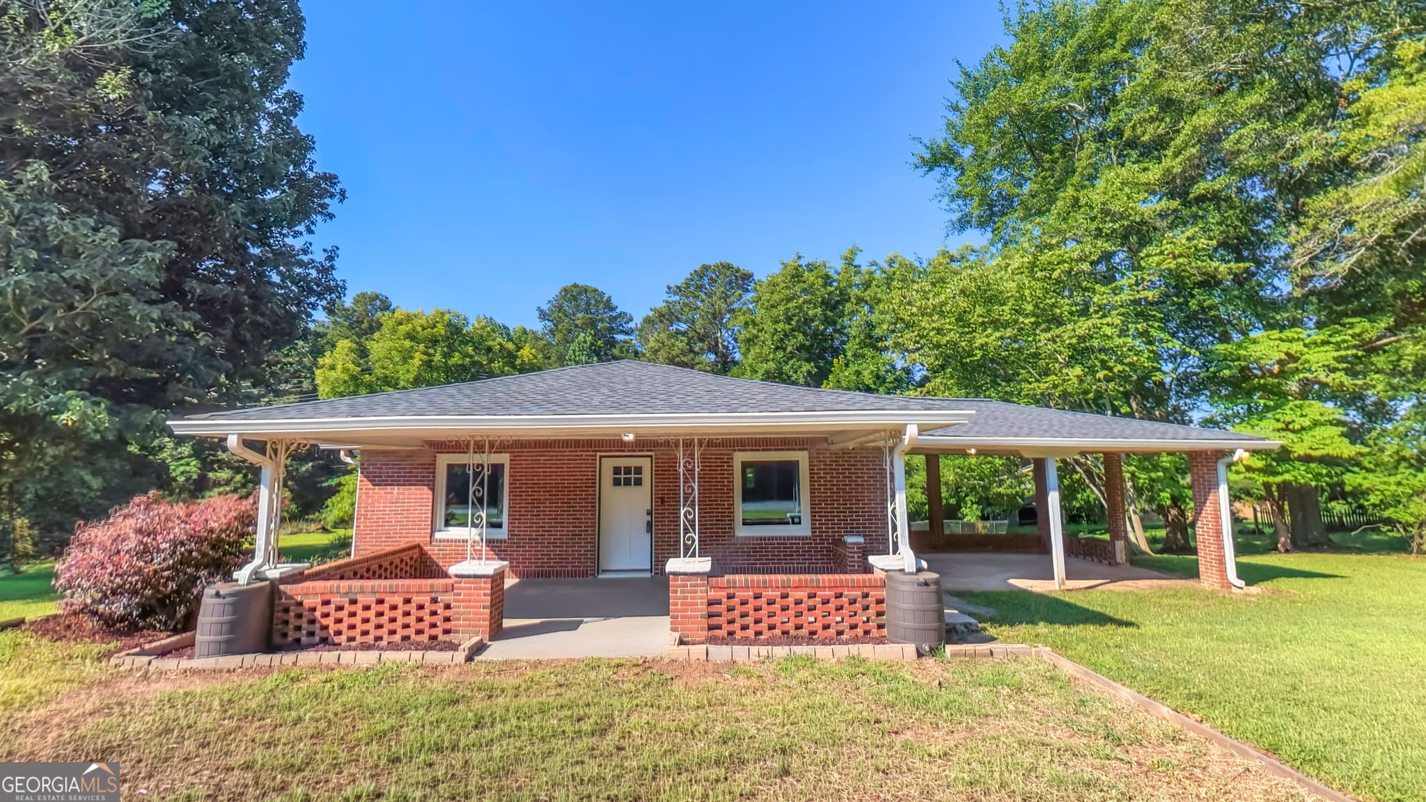 3 bedroom, 2 bathroom, 1,617 sq ft single family residence for sale at 2986 Hilltop Drive, Buchanan, GA 30113 — photo 1 of 40
