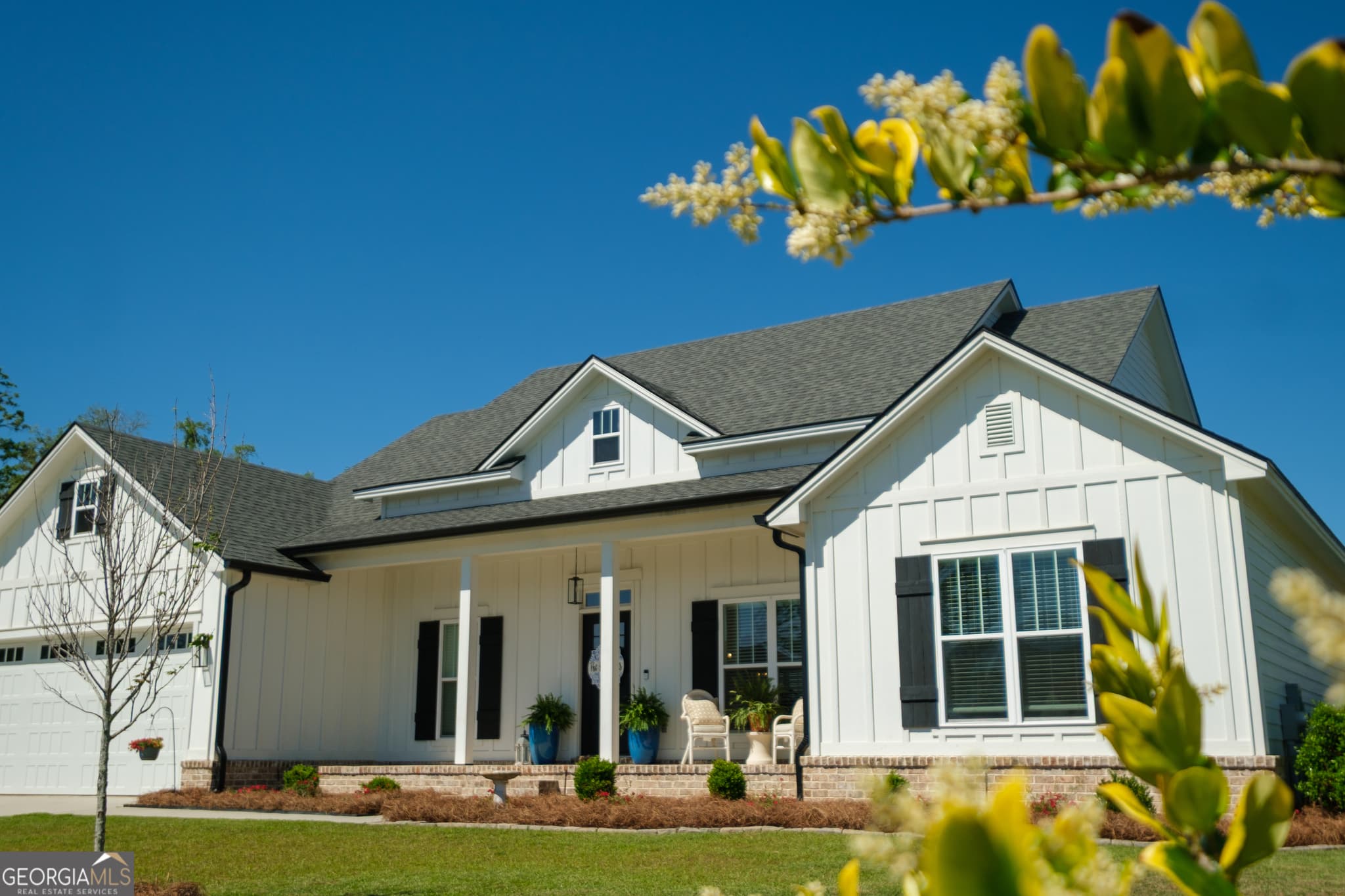 4 bedroom, 3 bathroom, 2,592 sq ft single family residence sold at 4809 Brown Cat Circle, Hahira, GA 31632