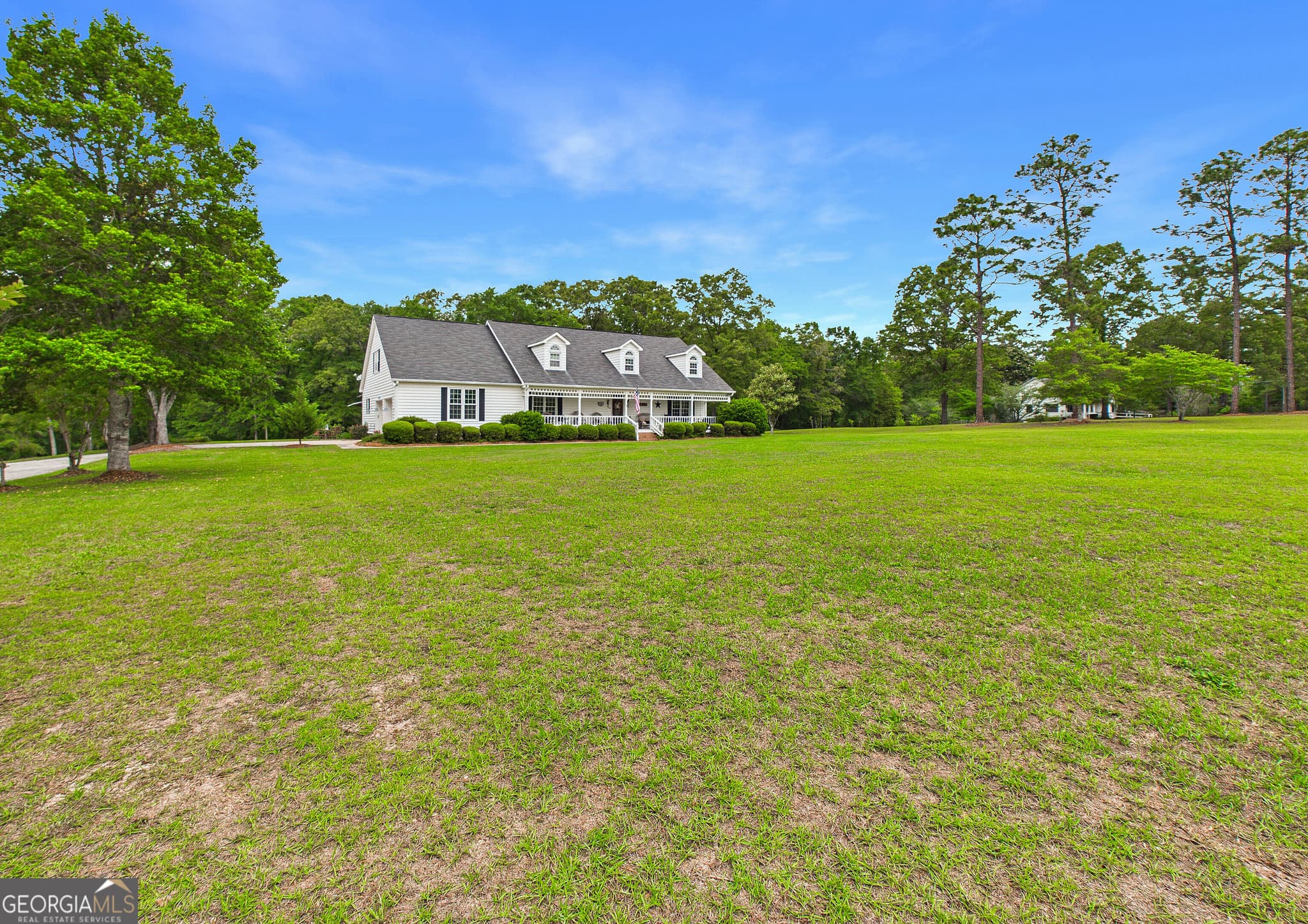 4 bedroom, 4 bathroom, 4,158 sq ft single family residence for sale at 5771 Rogers Road, Lizella, GA 31052 — photo 5