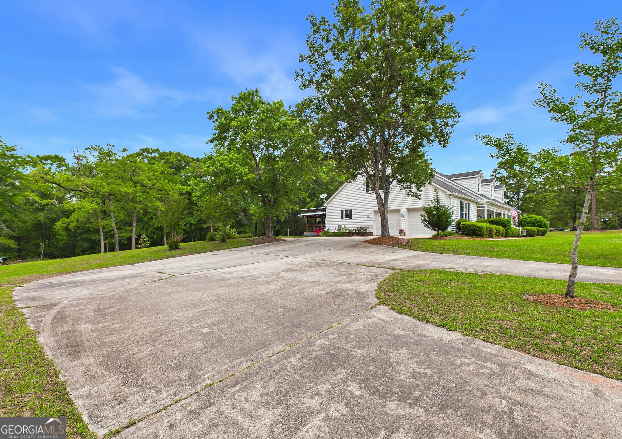 4 bedroom, 4 bathroom, 4,158 sq ft single family residence for sale at 5771 Rogers Road, Lizella, GA 31052 — photo 8