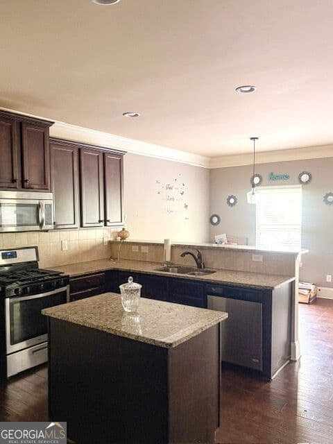 5 bedroom, 3.5 bathroom, 4,080 sq ft single family residence for sale at 5646 Whispering Pines Lane, Douglasville, GA 30135 — photo 9