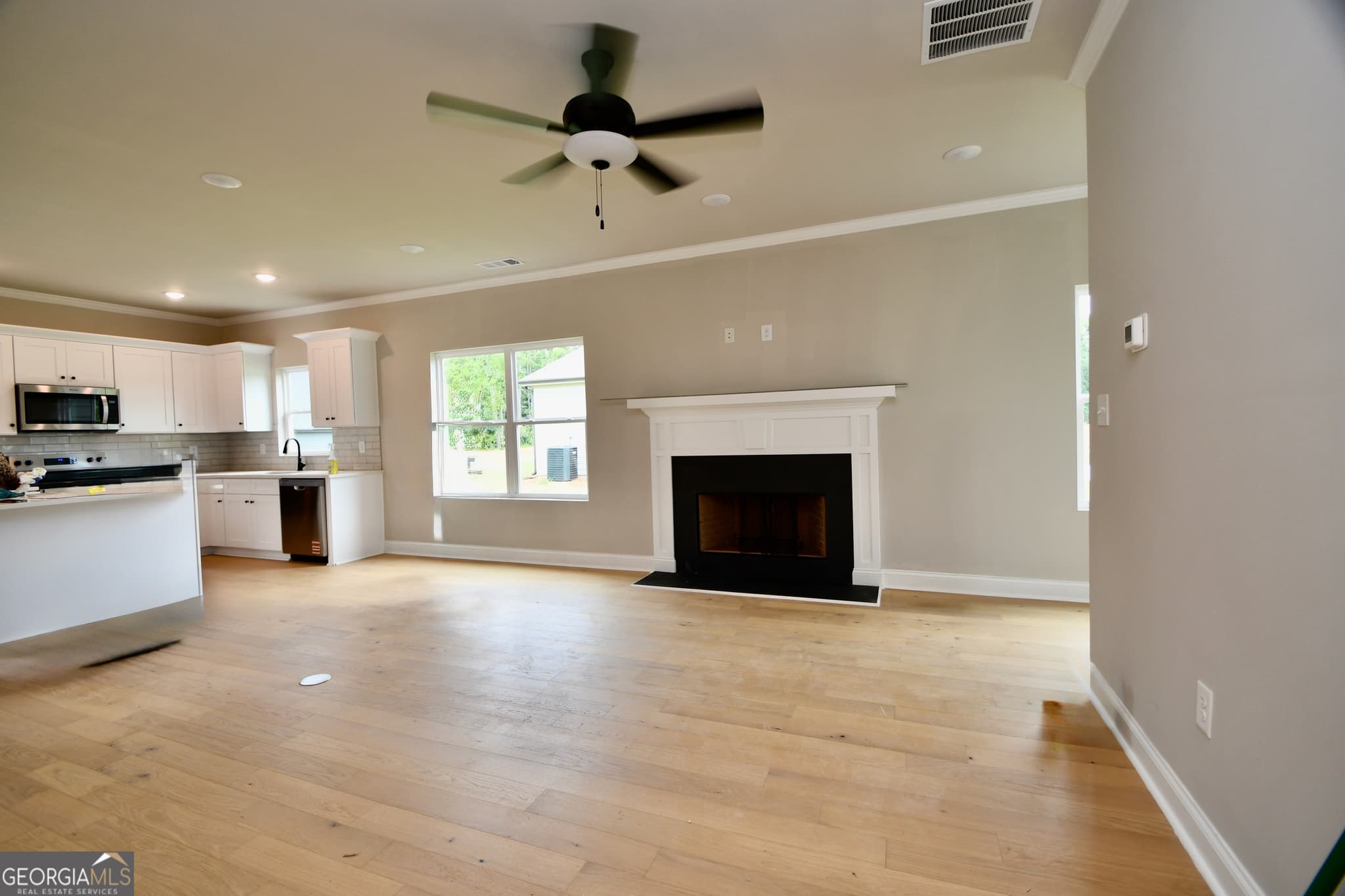 3 bedroom, 2 bathroom, 1,294 sq ft single family residence for sale at 225 Timsbury Drive, Athens, GA 30607 — photo 3