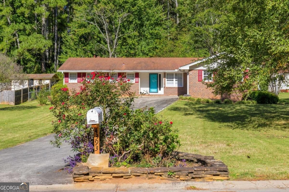 3 bedroom, 2 bathroom, 1,570 sq ft single family residence for sale at 4393 Hale Place, Lilburn, GA 30047 — photo 2