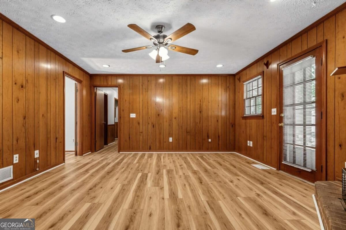 3 bedroom, 2 bathroom, 1,570 sq ft single family residence for sale at 4393 Hale Place, Lilburn, GA 30047 — photo 7