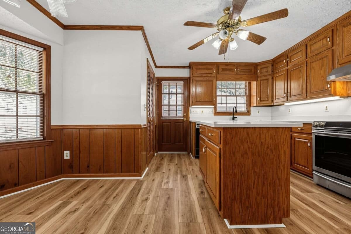 3 bedroom, 2 bathroom, 1,570 sq ft single family residence for sale at 4393 Hale Place, Lilburn, GA 30047 — photo 9