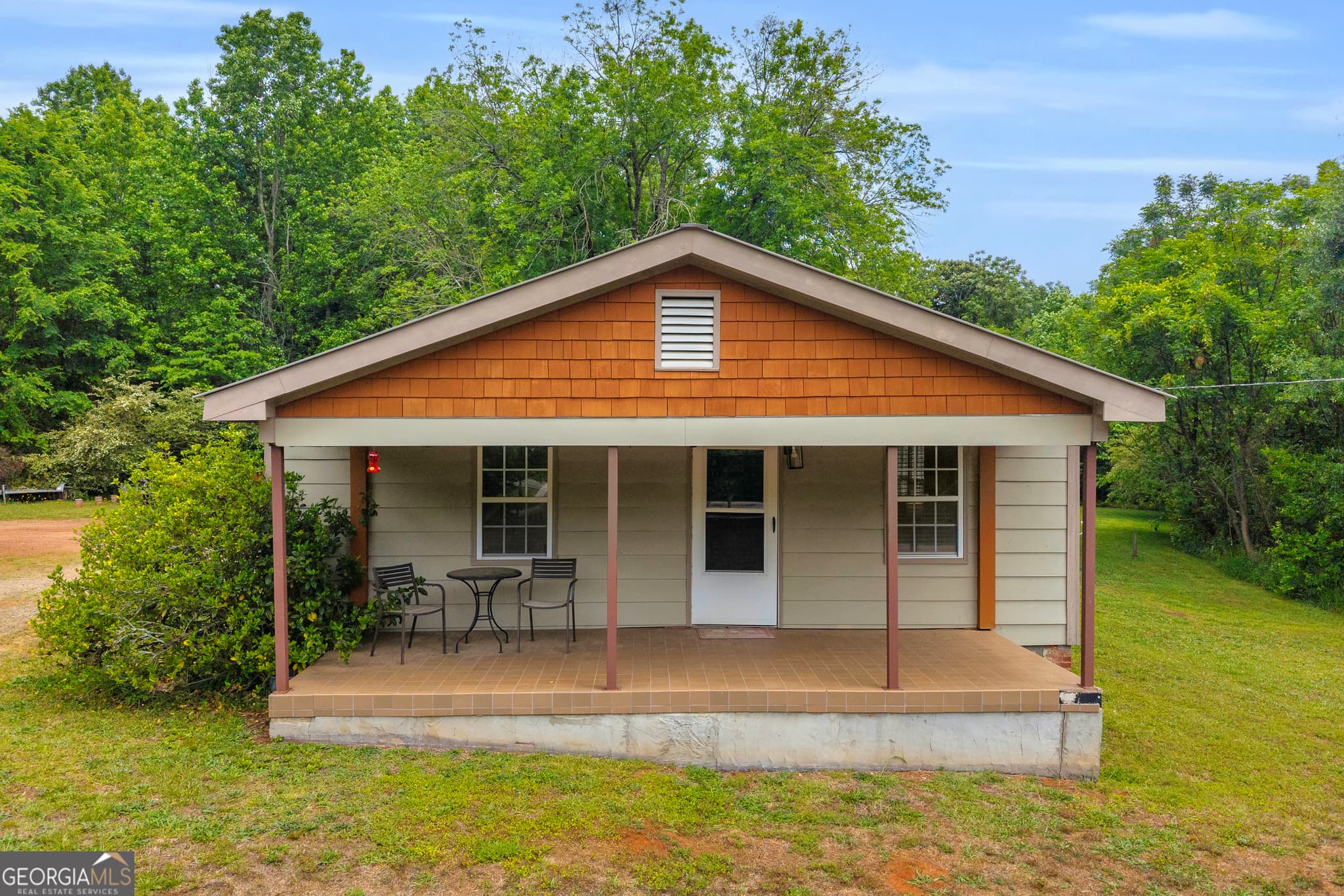 2 bedroom, 1 bathroom, 1,260 sq ft single family residence sold at 5880 Highway 320, Toccoa, GA 30577