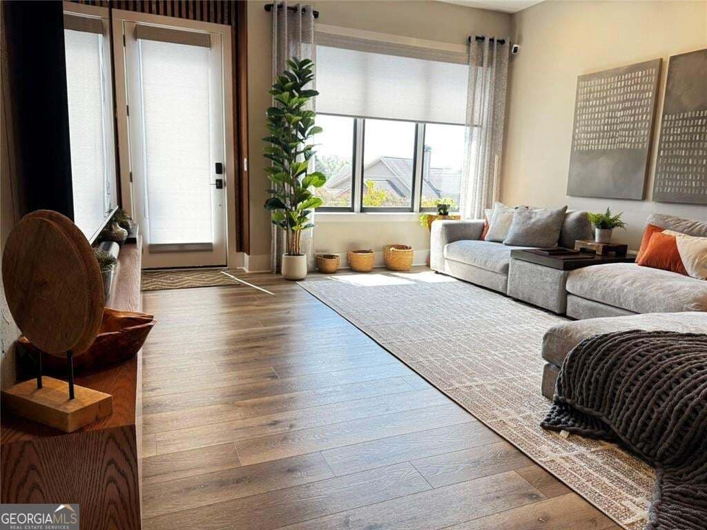 4 bedroom, 4.5 bathroom, 2,814 sq ft townhouse for sale at 422 Forrest Avenue, Gainesville, GA 30501 — photo 5