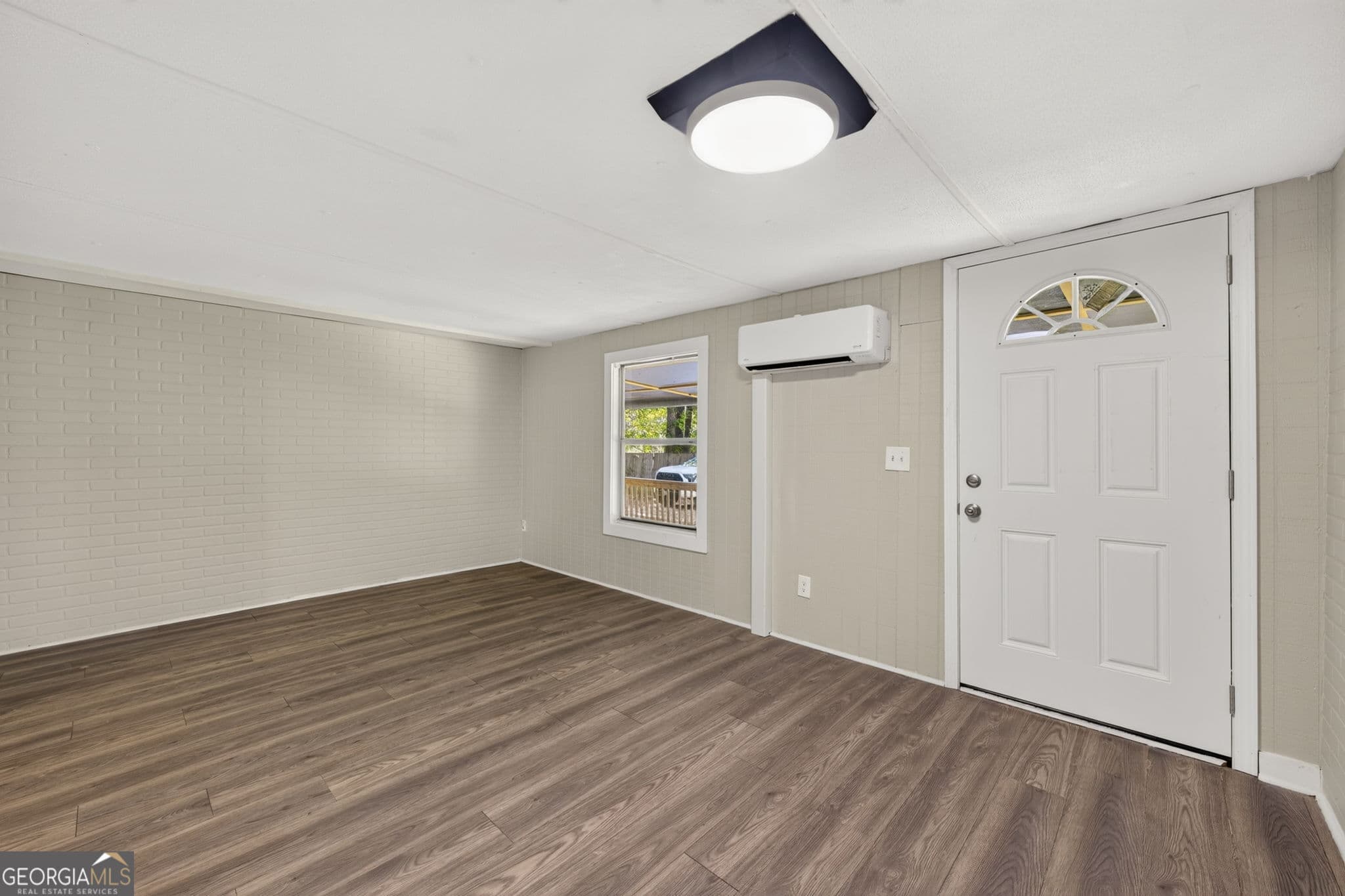 4 bedroom, 2.5 bathroom, 1,440 sq ft single family residence under contract at 135 White Oak Road, Newnan, GA 30265 — photo 7