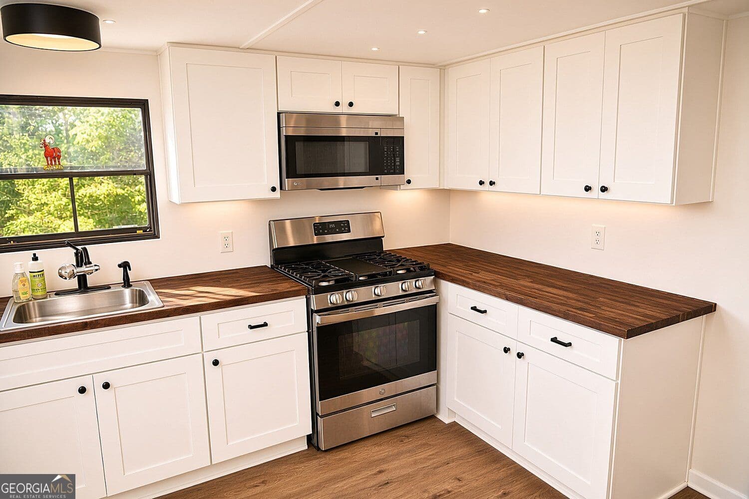 4 bedroom, 2 bathroom, 1,440 sq ft manufactured home,single family residence for sale at 7 Medford Lane, Blairsville, GA 30512 — photo 5