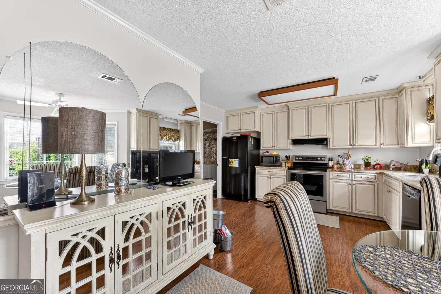 4 bedroom, 2.5 bathroom, 2,658 sq ft single family residence for sale at 5369 Rivoli Drive, Macon, GA 31210 — photo 9
