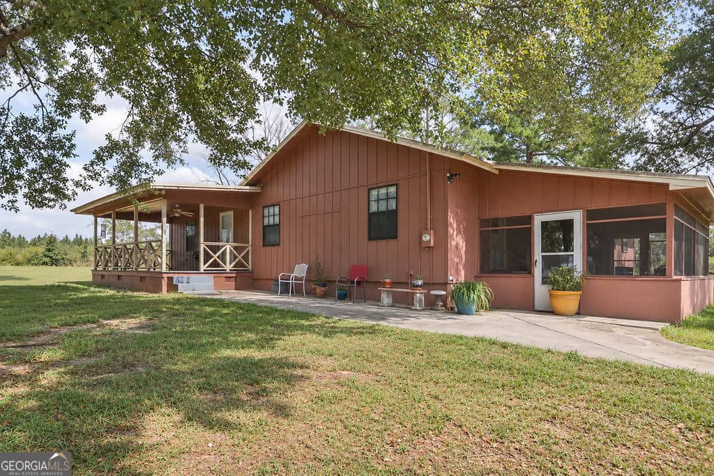 4 bedroom, 3 bathroom, 1,808 sq ft single family residence under contract at 2618 GA Hwy 86, Adrian, GA 31002 — photo 3