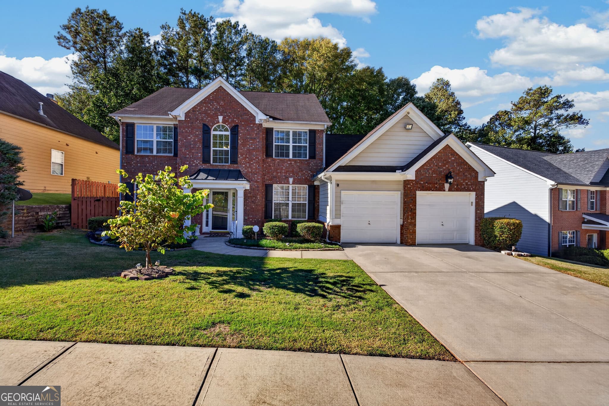 4 bedroom, 2.5 bathroom, 2,962 sq ft single family residence for sale at 4448 Yosemite Park Way, Snellville, GA 30039 — photo 2