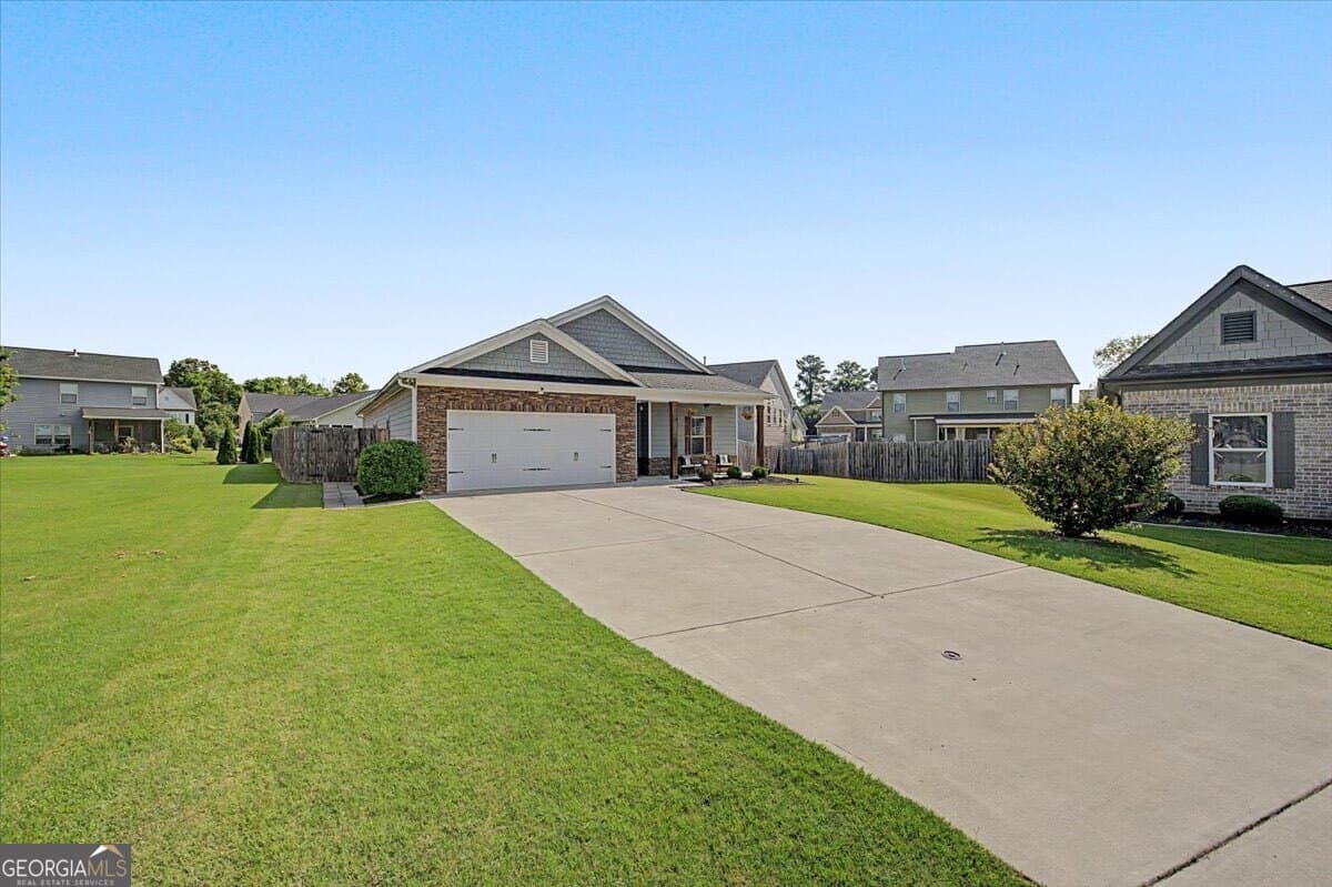 4 bedroom, 2 bathroom, 2,062 sq ft single family residence for sale at 13 Woodland Cove, Cartersville, GA 30121 — photo 3