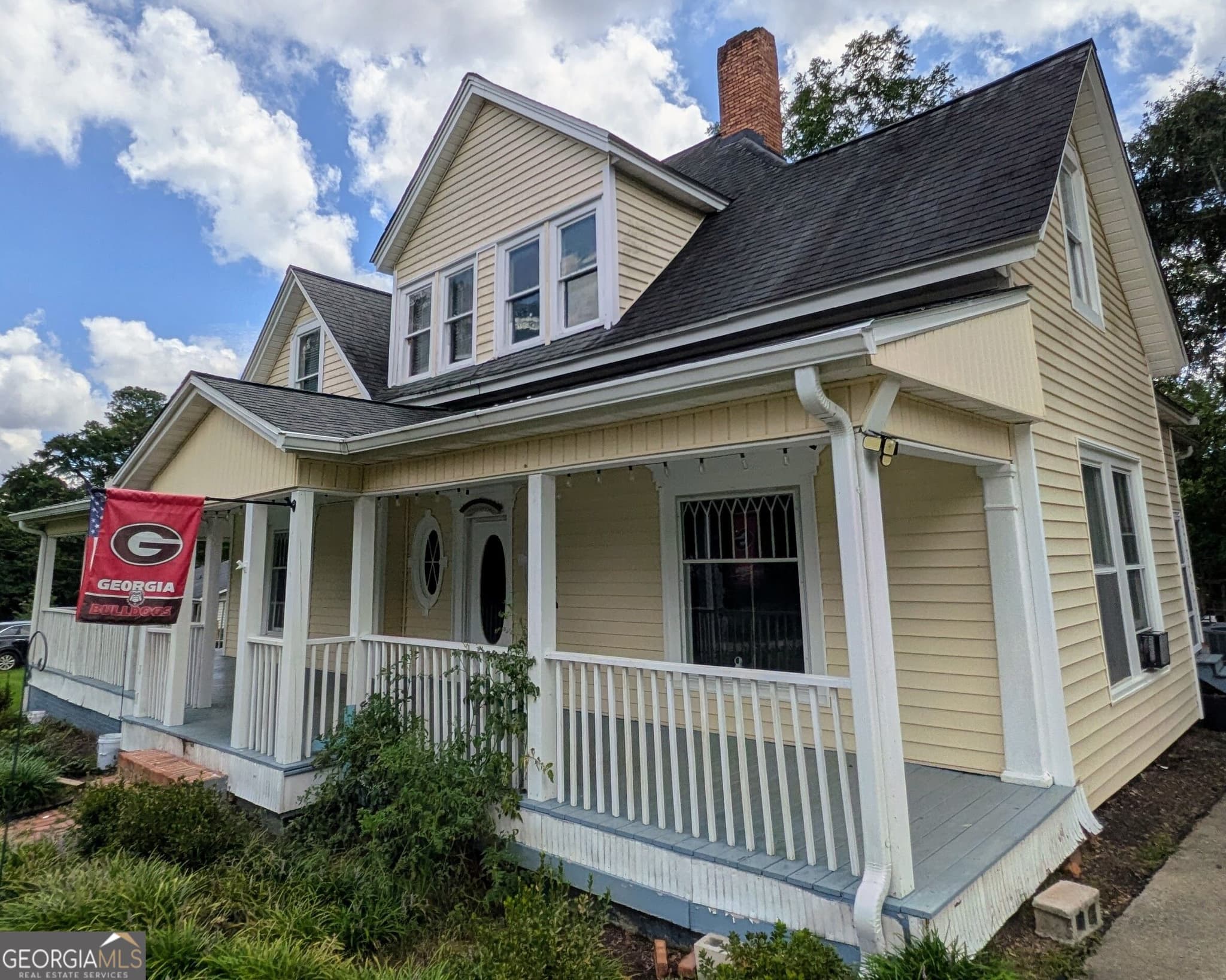 7 bedroom, 2 bathroom, 3,883 sq ft single family residence for sale at 231 Bowers Street, Royston, GA 30662 — photo 2