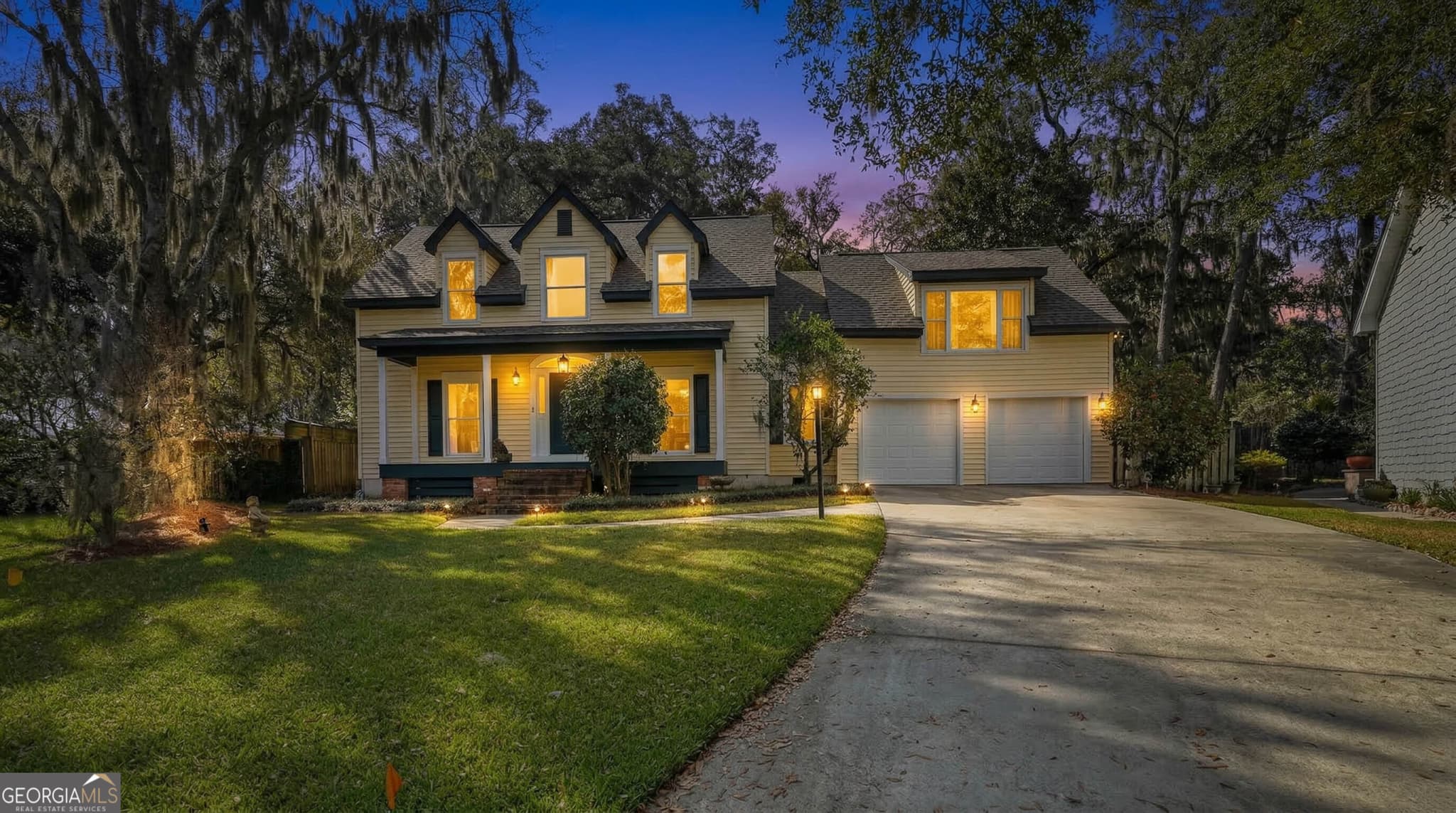 3 bedroom, 2.5 bathroom, 2,121 sq ft single family residence for sale at 8 Chestley Place, Savannah, GA 31406 — photo 7