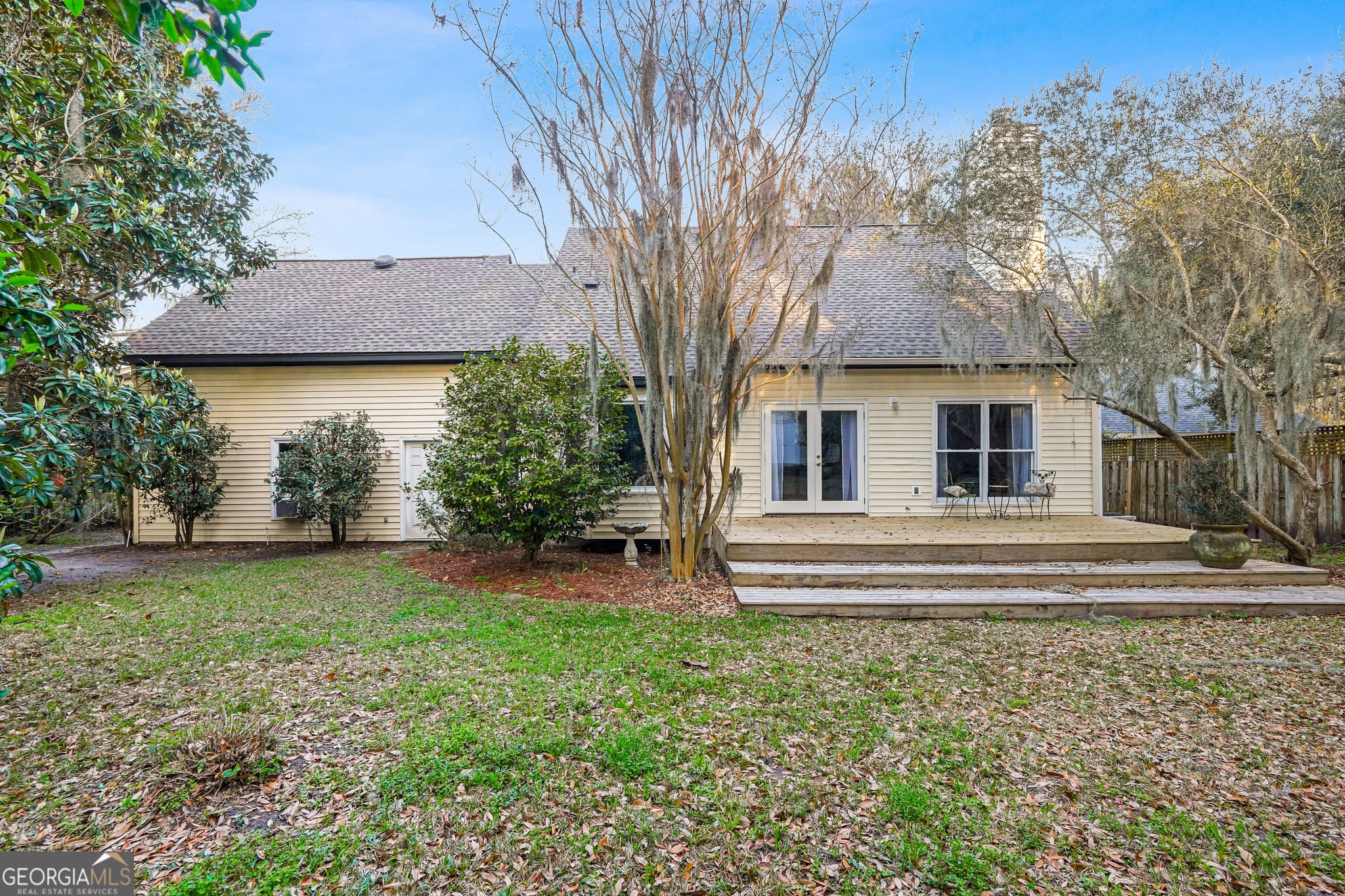 3 bedroom, 2.5 bathroom, 2,121 sq ft single family residence for sale at 8 Chestley Place, Savannah, GA 31406 — photo 3