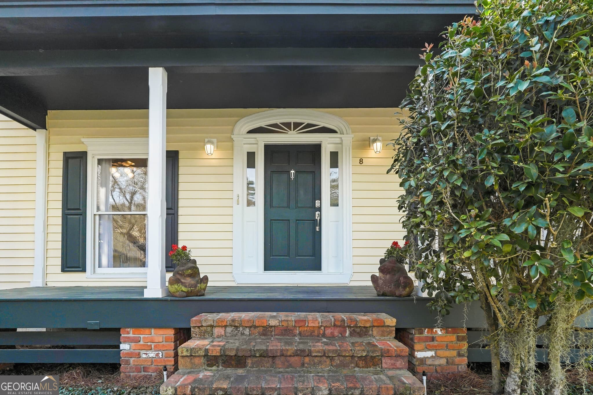 3 bedroom, 2.5 bathroom, 2,121 sq ft single family residence for sale at 8 Chestley Place, Savannah, GA 31406 — photo 8
