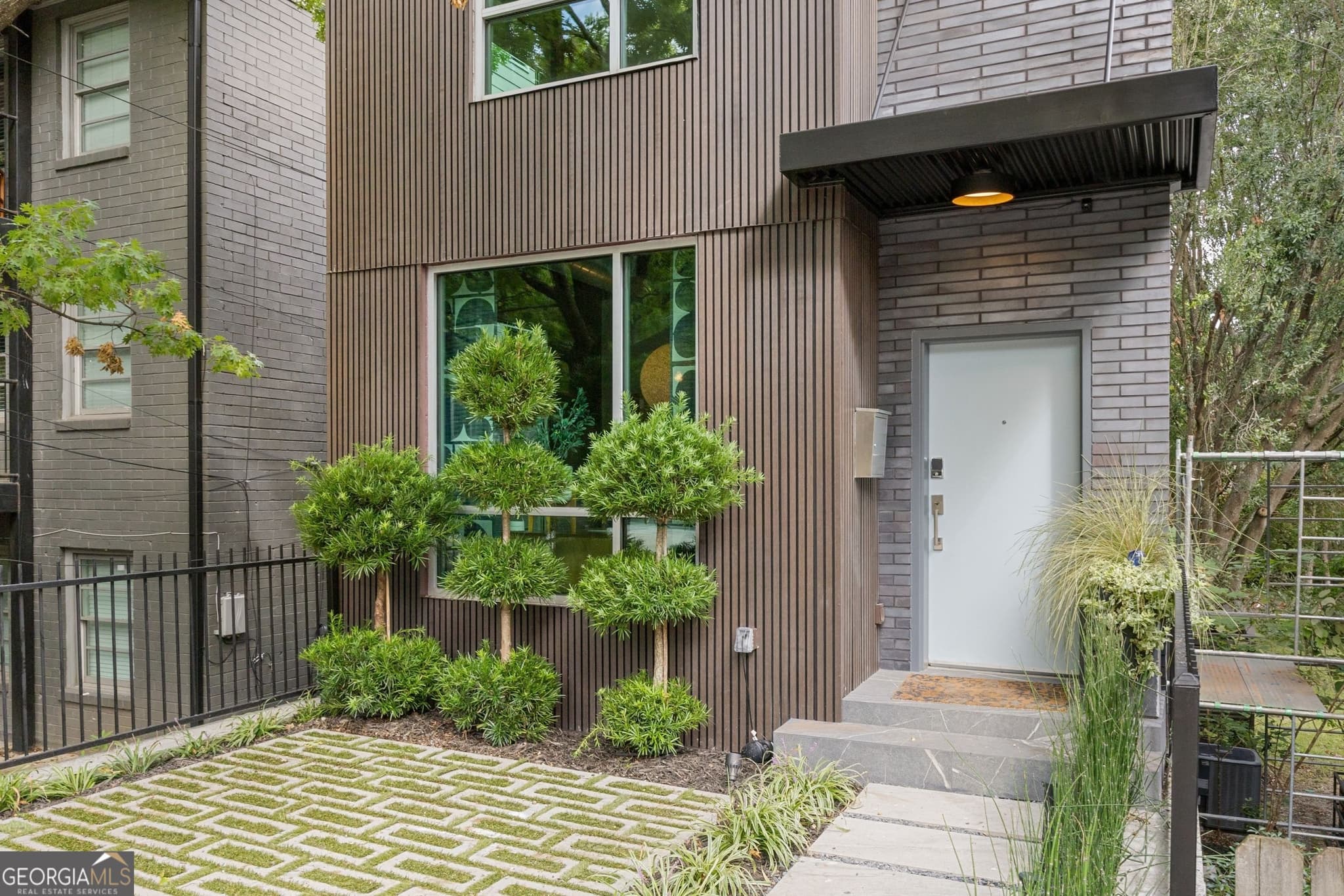 3 bedroom, 4 bathroom loft,single family residence for sale at 614 Irwin Street, Atlanta, GA 30312 — photo 8