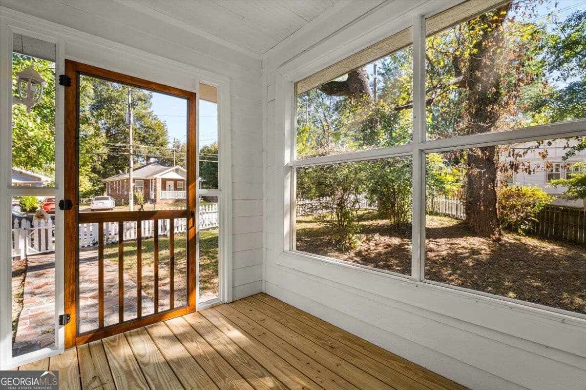 4 bedroom, 2 bathroom, 2,344 sq ft single family residence for rent at 1015 Hill No Street Suffix, Atlanta, GA 30315 for $3,100 a month — photo 3