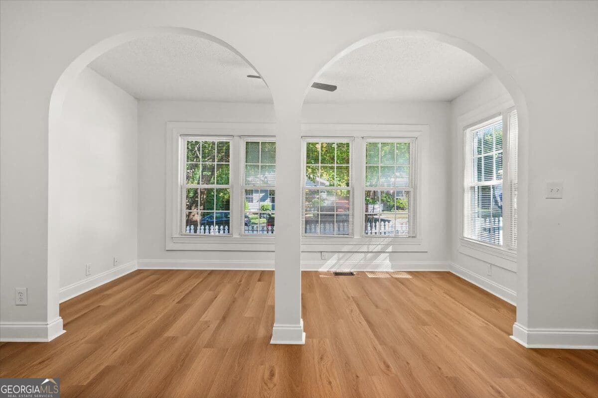 4 bedroom, 2 bathroom, 2,344 sq ft single family residence for rent at 1015 Hill No Street Suffix, Atlanta, GA 30315 for $3,100 a month — photo 8