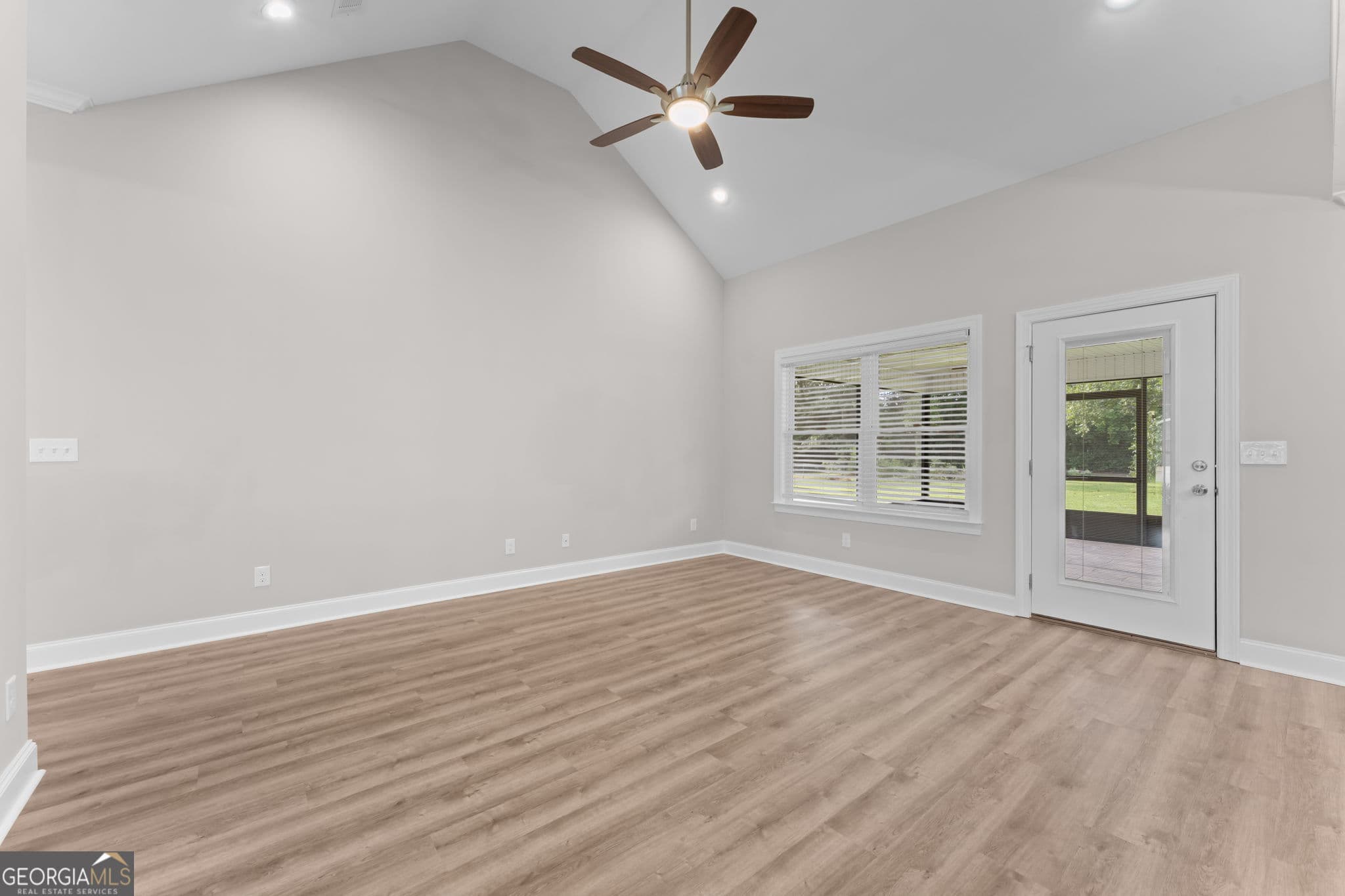 4 bedroom, 3 bathroom, 1,764 sq ft single family residence for sale at 114 Water Drive, Warner Robins, GA 31088 — photo 9