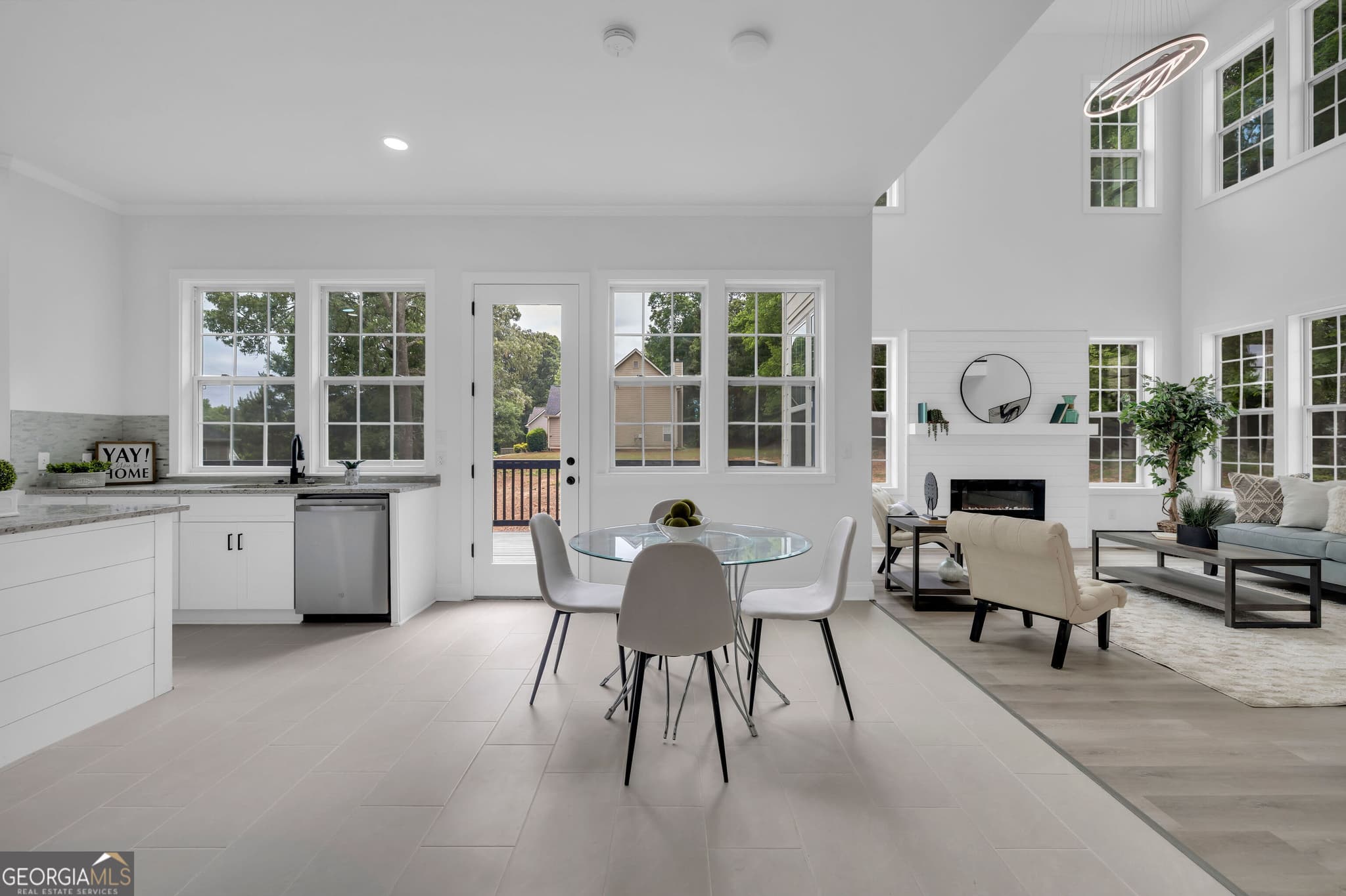 5 bedroom, 4 bathroom, 3,200 sq ft single family residence for sale at 5401 South Lake Drive, Douglasville, GA 30135 — photo 10