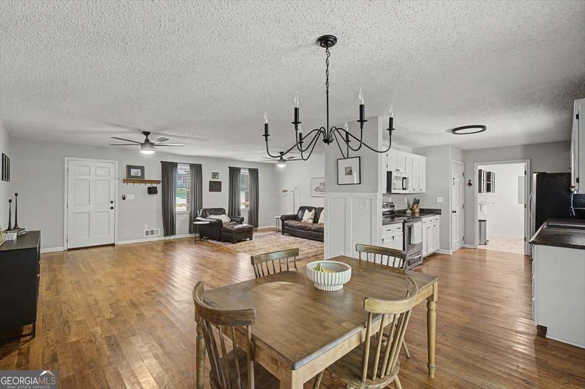 2 bedroom, 2 bathroom, 1,426 sq ft single family residence for sale at 611 Calloway Drive, Rockmart, GA 30153 — photo 5