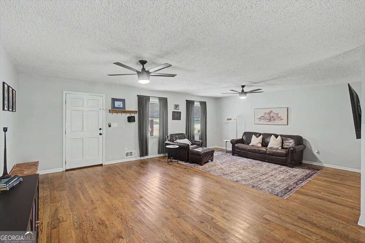 2 bedroom, 2 bathroom, 1,426 sq ft single family residence for sale at 611 Calloway Drive, Rockmart, GA 30153 — photo 8