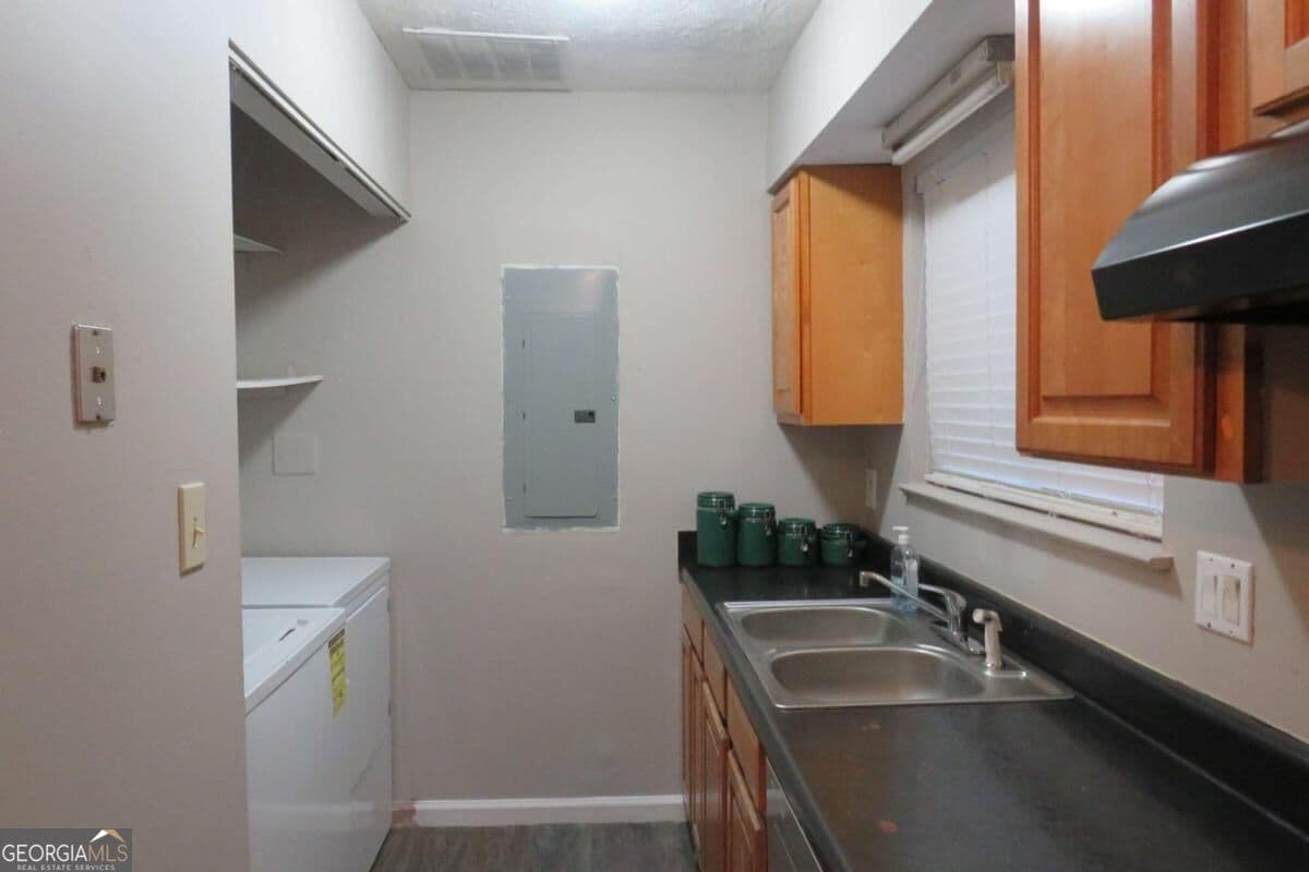 3 bedroom, 2.5 bathroom, 1,440 sq ft townhouse for rent at 22 FAIRVIEW Drive, Jonesboro, GA 30238 for $1,600 a month — photo 7