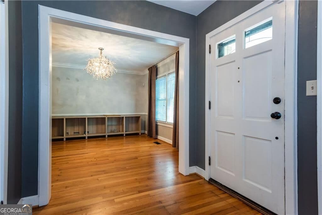 4 bedroom, 2 bathroom, 1,881 sq ft single family residence for sale at 2743 Kimmeridge Drive, East Point, GA 30344 — photo 6
