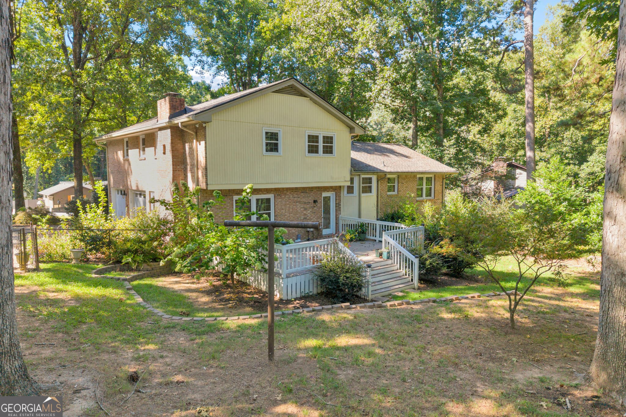 4 bedroom, 2.5 bathroom, 2,312 sq ft single family residence for sale at 832 Sweet Briar Lane, Conyers, GA 30094 — photo 9