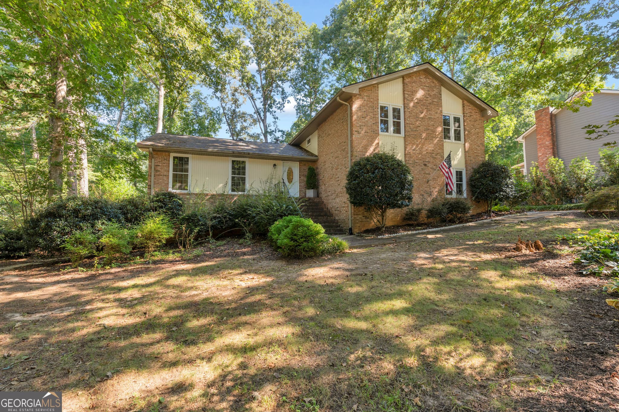 4 bedroom, 2.5 bathroom, 2,312 sq ft single family residence for sale at 832 Sweet Briar Lane, Conyers, GA 30094 — photo 10