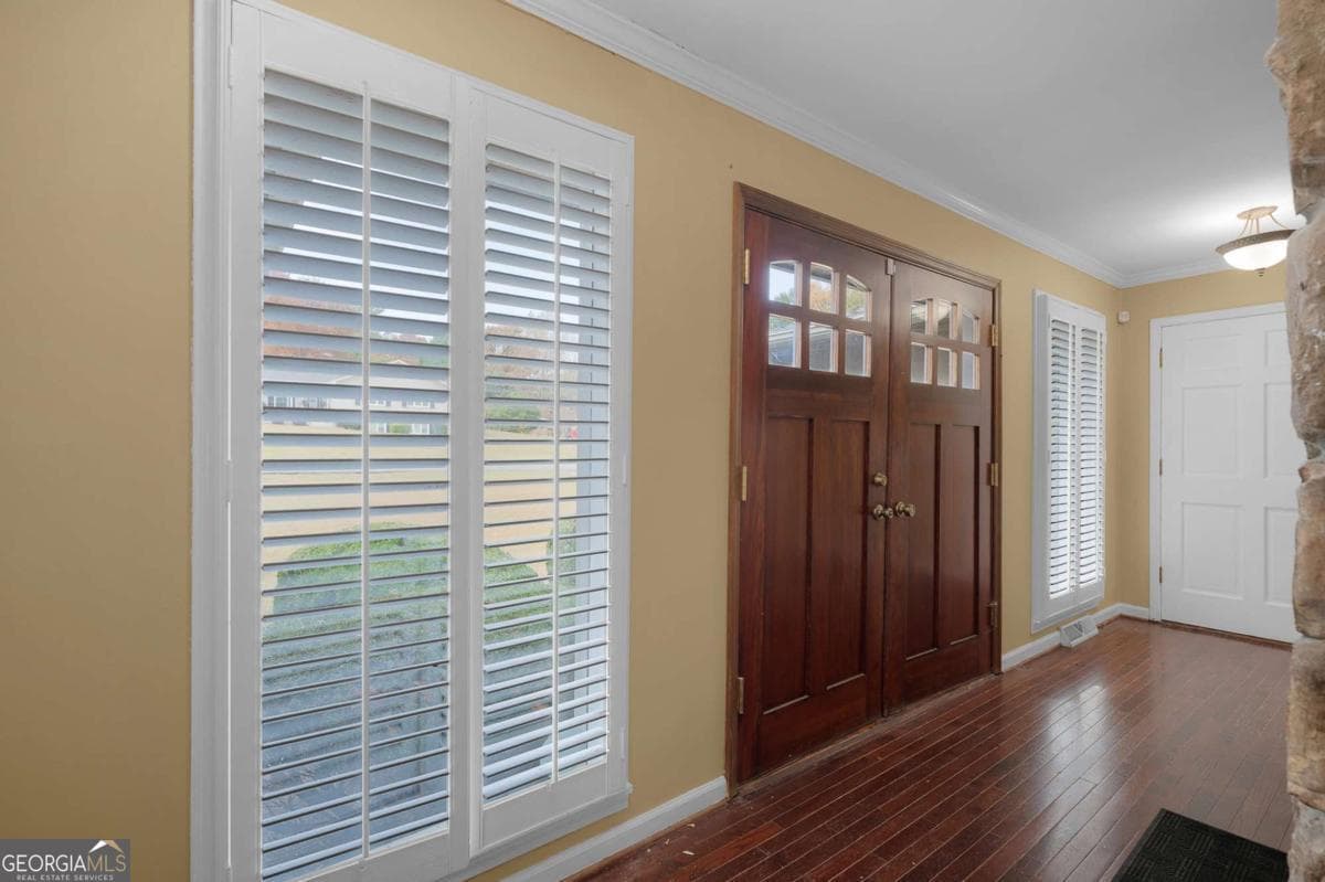 6 bedroom, 3.5 bathroom, 5,196 sq ft single family residence for sale at 127 Windsor Drive, Calhoun, GA 30701 — photo 9