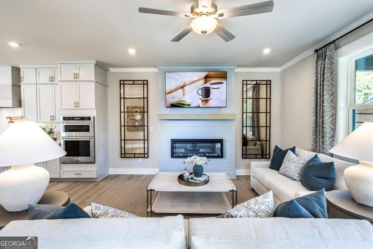 3 bedroom, 3.5 bathroom, 2,421 sq ft townhouse for sale at 117 Bridgecrest Road, Roswell, GA 30075 — photo 8