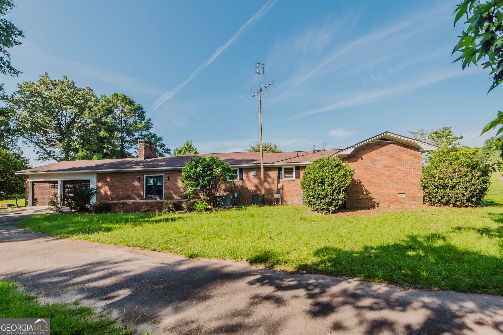 3 bedroom, 2 bathroom, 2,207 sq ft single family residence for sale at 99 Lamar Road, Vienna, GA 31092 — photo 4