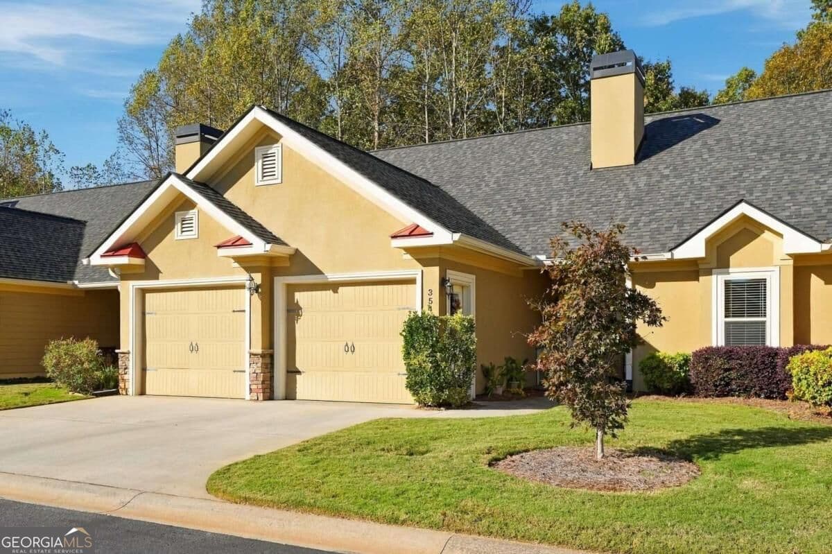 2 bedroom, 2 bathroom, 1,694 sq ft condominium for sale at 354 Summit Drive, Dahlonega, GA 30533 — photo 3