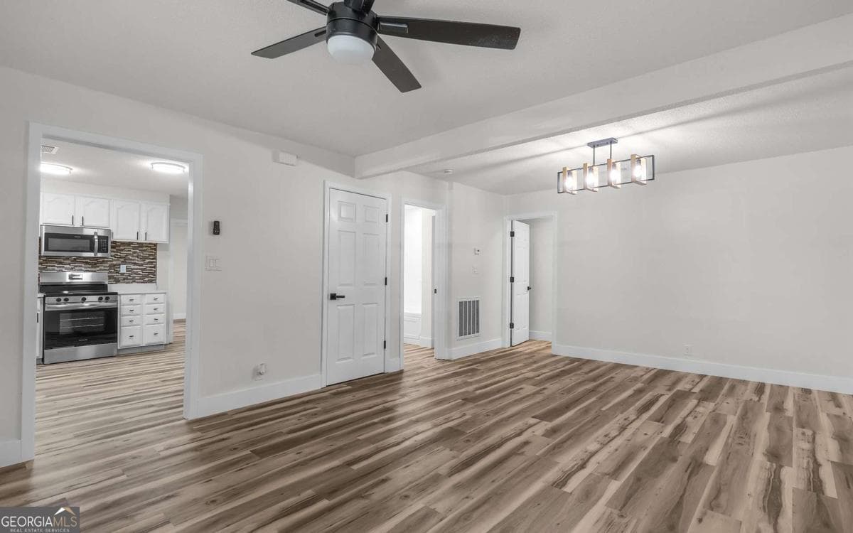 3 bedroom, 2 bathroom, 1,814 sq ft single family residence under contract at 539 Pine Avenue, Midway, GA 31320 — photo 6