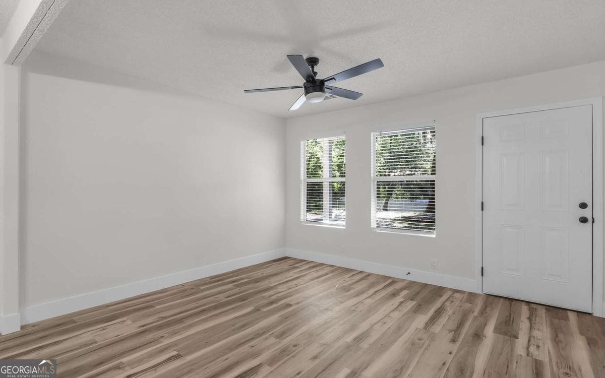 3 bedroom, 2 bathroom, 1,814 sq ft single family residence under contract at 539 Pine Avenue, Midway, GA 31320 — photo 5