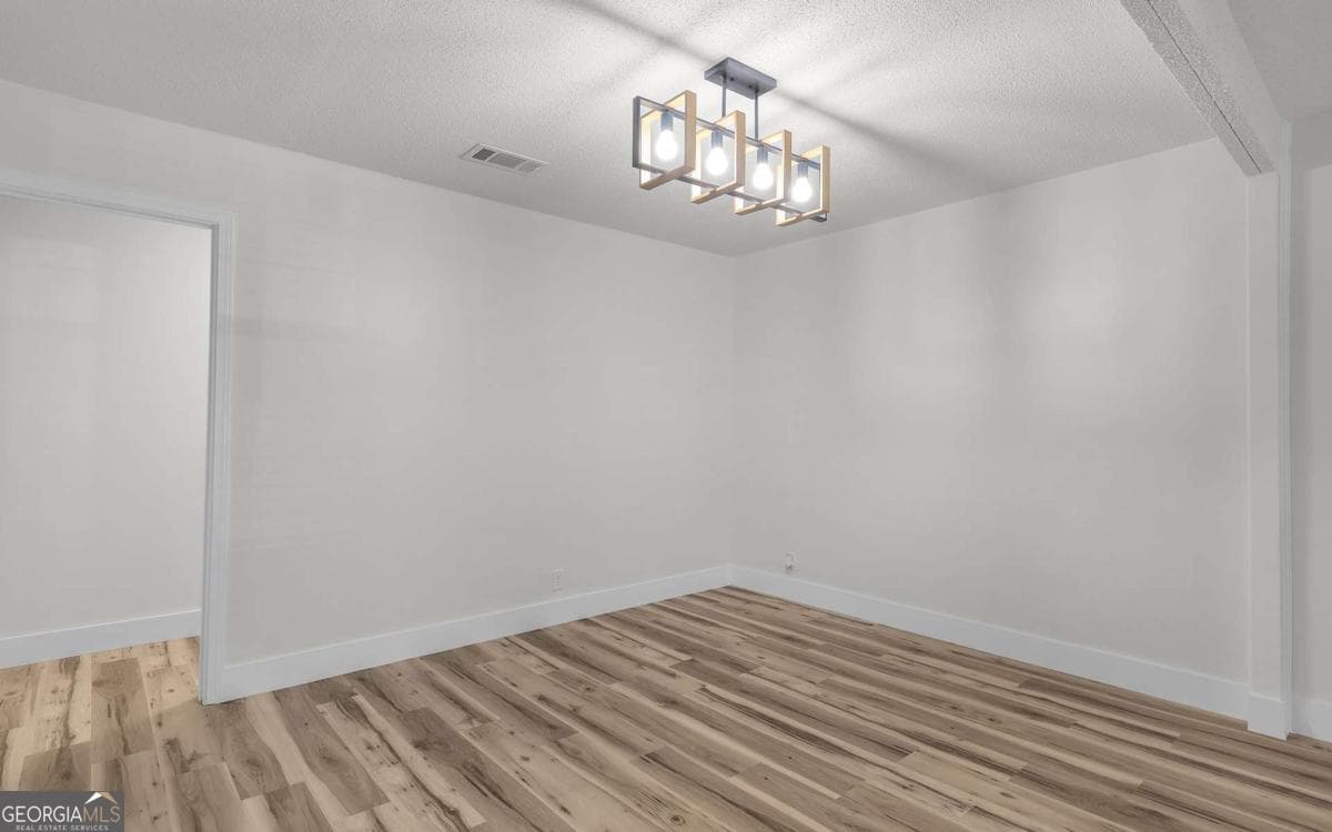 3 bedroom, 2 bathroom, 1,814 sq ft single family residence under contract at 539 Pine Avenue, Midway, GA 31320 — photo 8